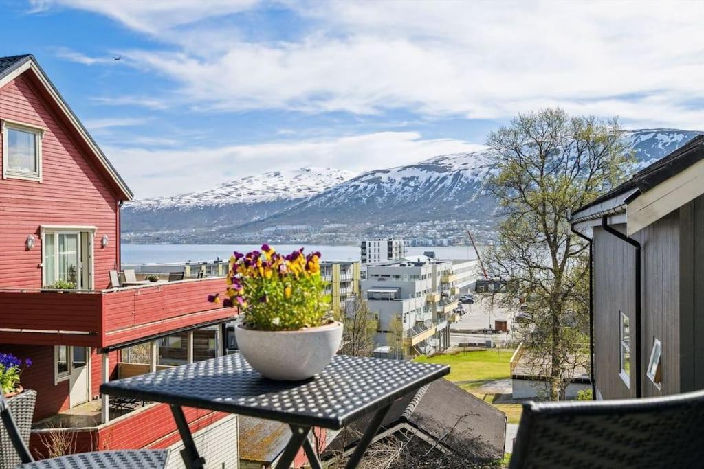 Cozy Little House In Tromso City Exterior foto